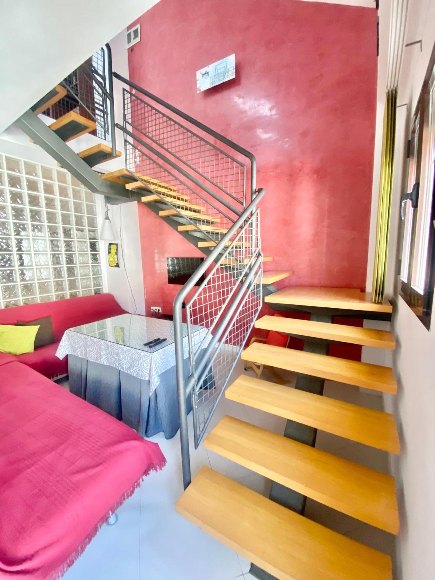 La Casa De Enfrente Holiday home *